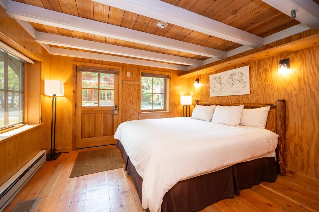 Sleeping Lady Mountain Resort - 