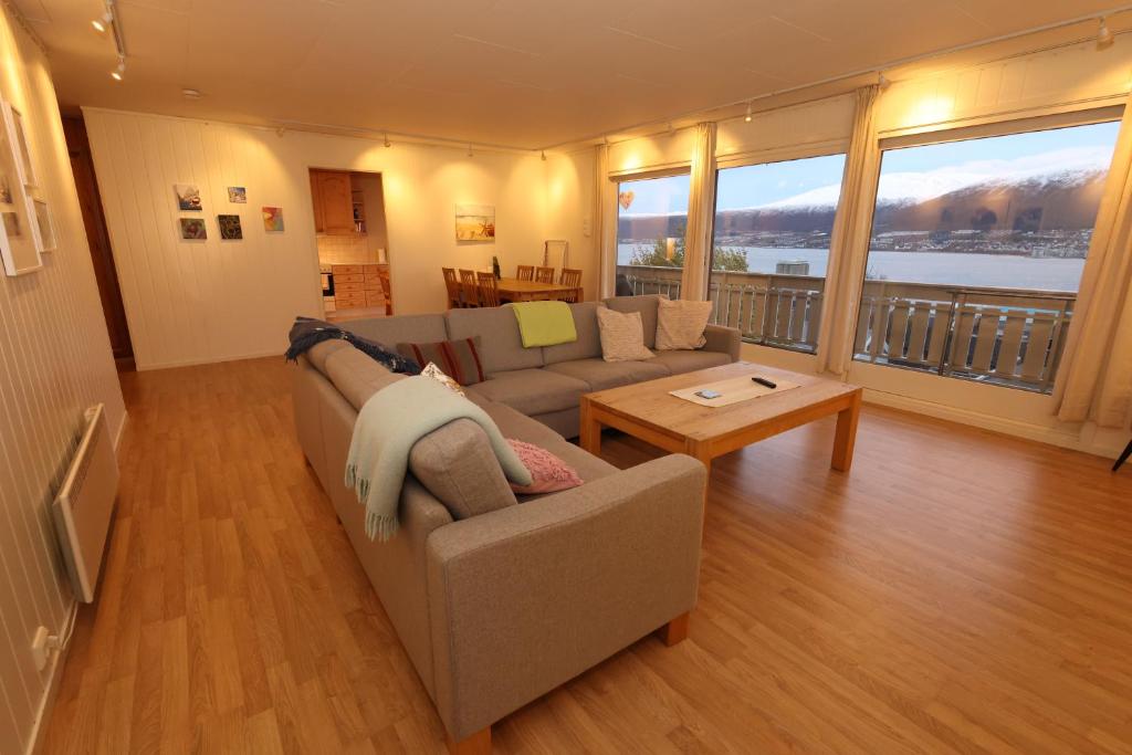 Posezení v ubytování Beautiful view, good location, 2 beds, 1 bedroom