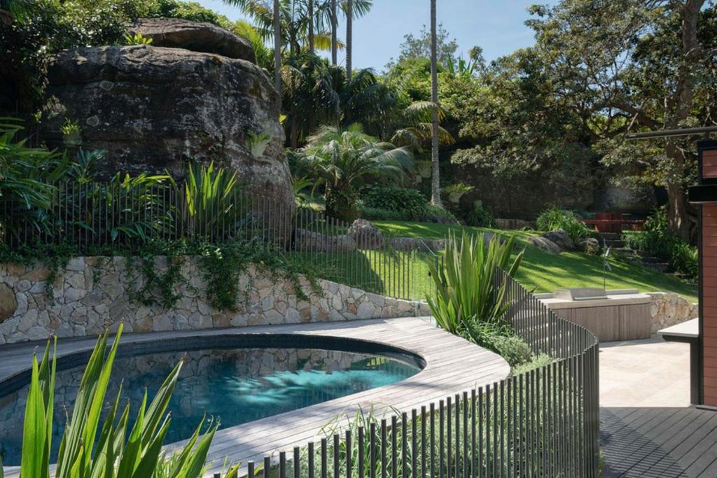 Πισίνα στο ή κοντά στο Crane Lodge