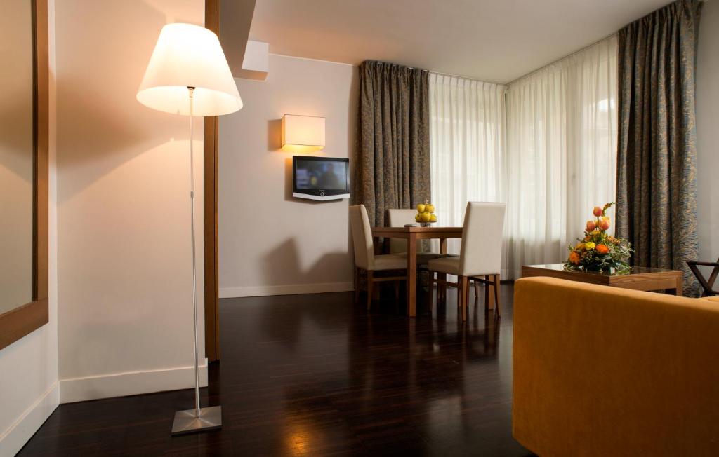 National Hotel - Resim 37