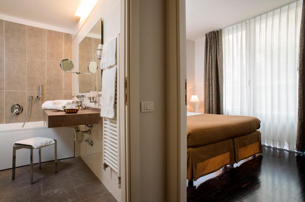 National Hotel - Resim 36