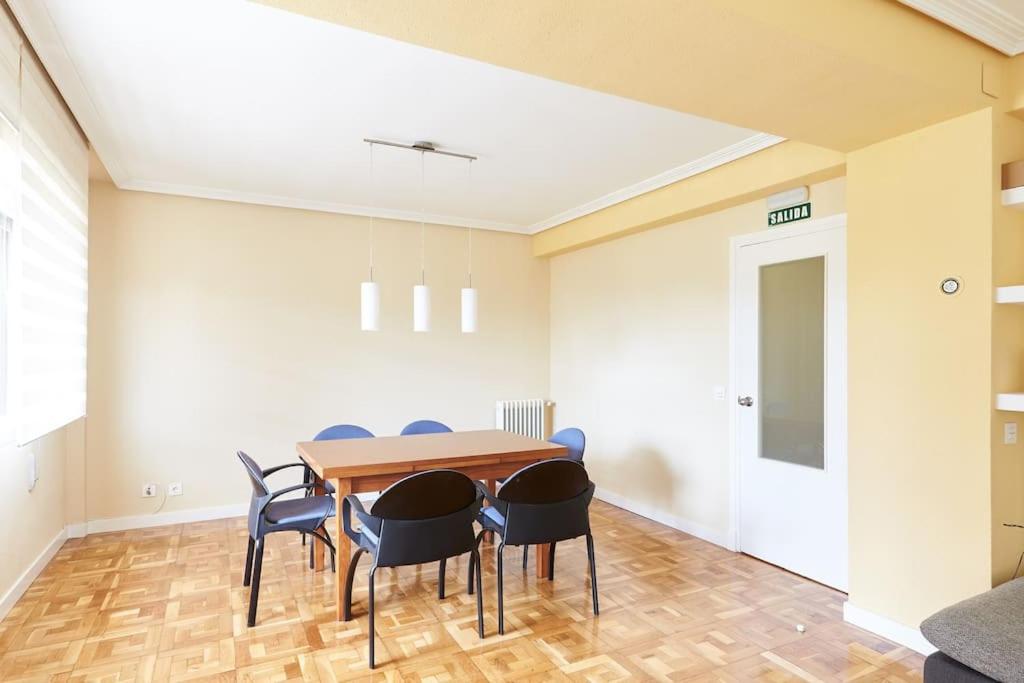 Fotografie z fotogalerie ubytování Acà Y Allà Apartamento Alfonso El Batallador v destinaci Pamplona