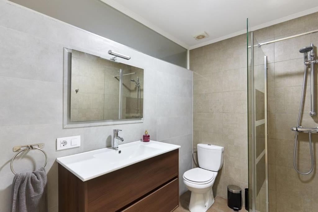 Koupelna v ubytování Acà Y Allà Apartamento Alfonso El Batallador