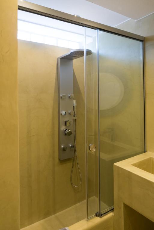 Koupelna v ubytování Elounda Sea Suites