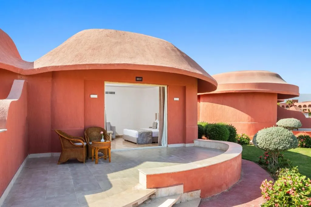 Deluxe Bungalow with Garden View