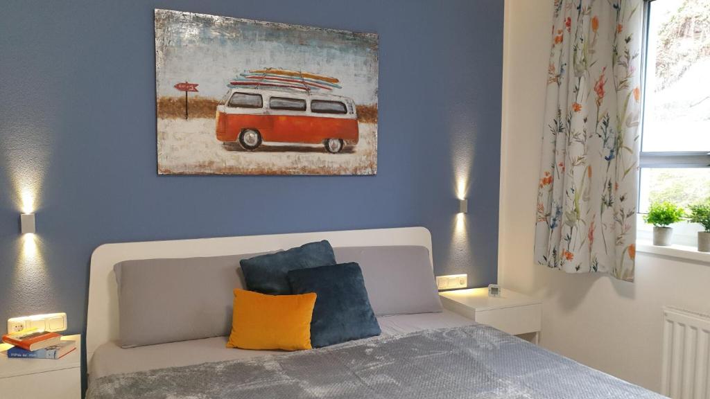 Ένα ή περισσότερα κρεβάτια σε δωμάτιο στο Ferienwohnung Edelstein