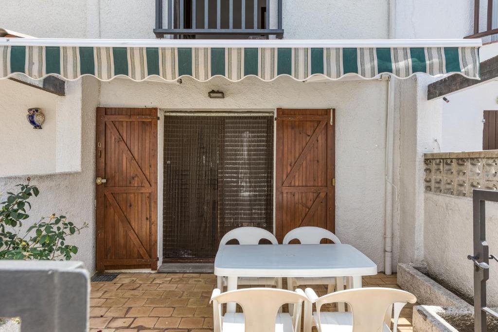 Kawasan patio atau luaran di Casita Palau 100m Playa