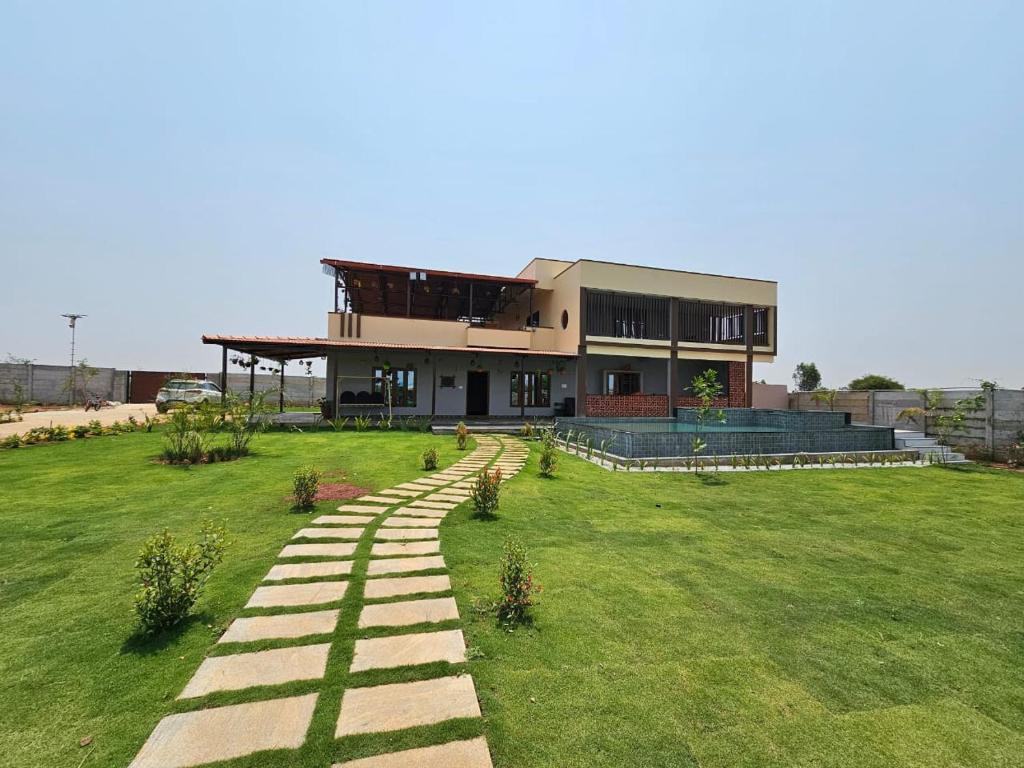 Zahrada ubytování Elysian Hideaway By StayJade3BHKPoolGardenLawn