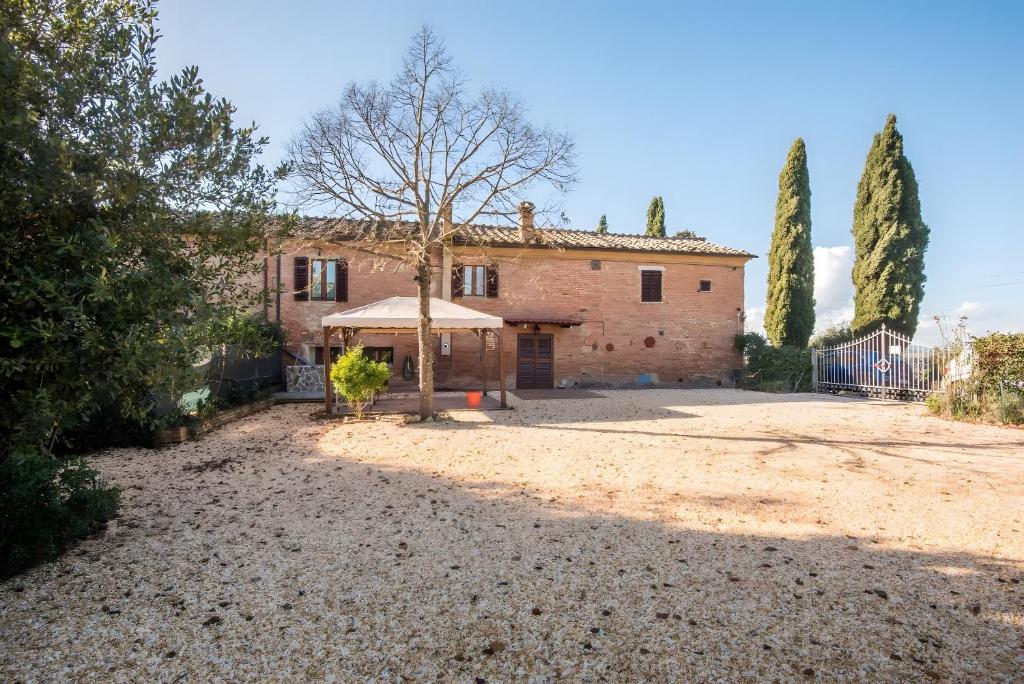 Budova, kde se prázdninový dům nachází