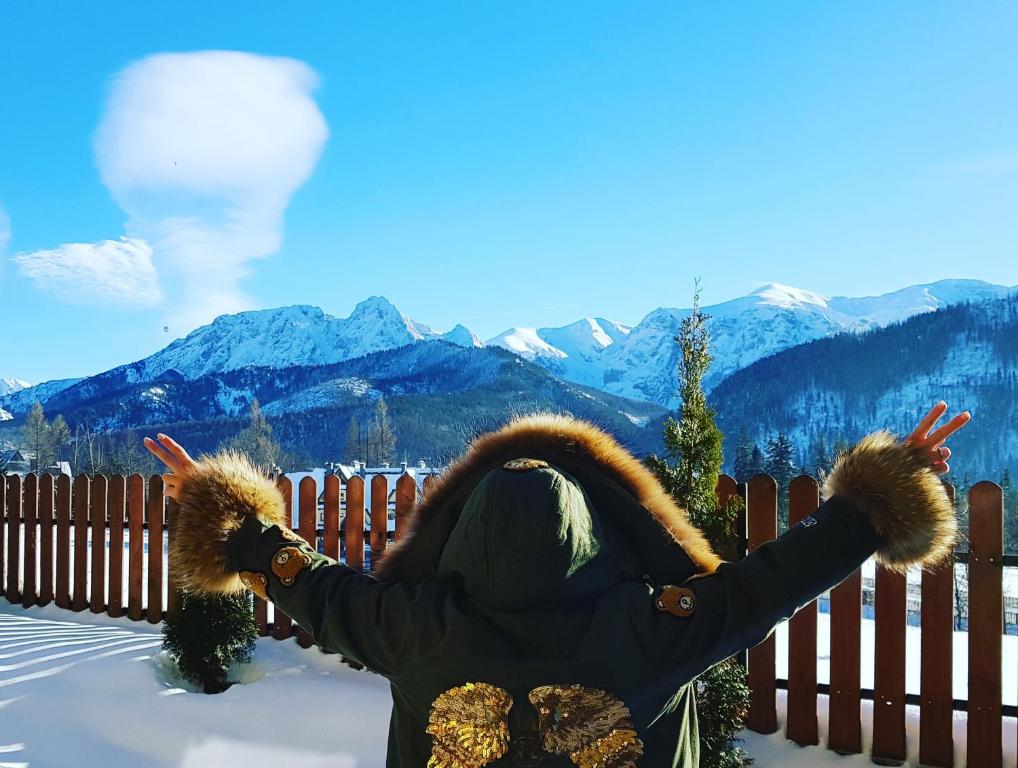 Nespecifikovaný výhled na hory nebo výhled na hory při pohledu z apartmánu