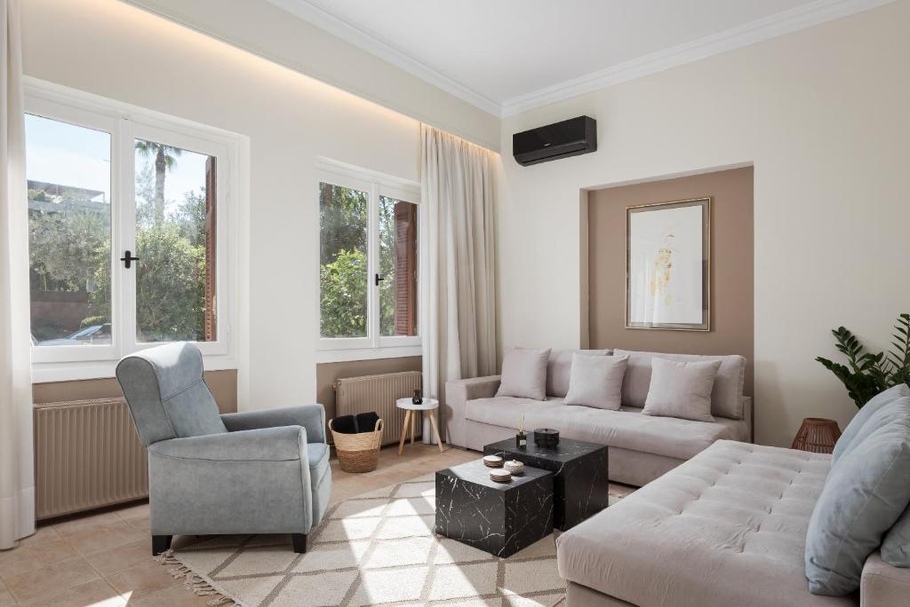 Elaia House Glyfada