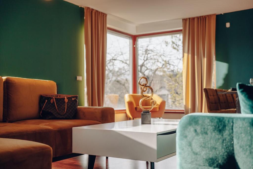 Un lugar para sentarse en Design 3BD apartment cooking area in architect villa