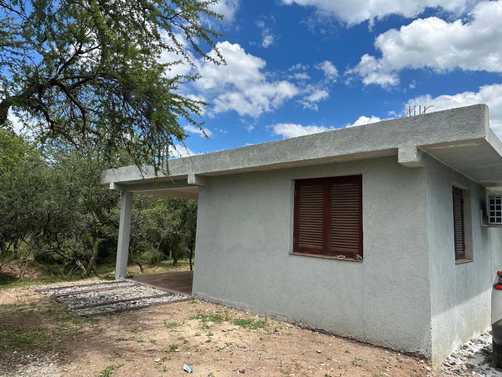 Το κτήριο όπου στεγάζεται  το διαμέρισμα