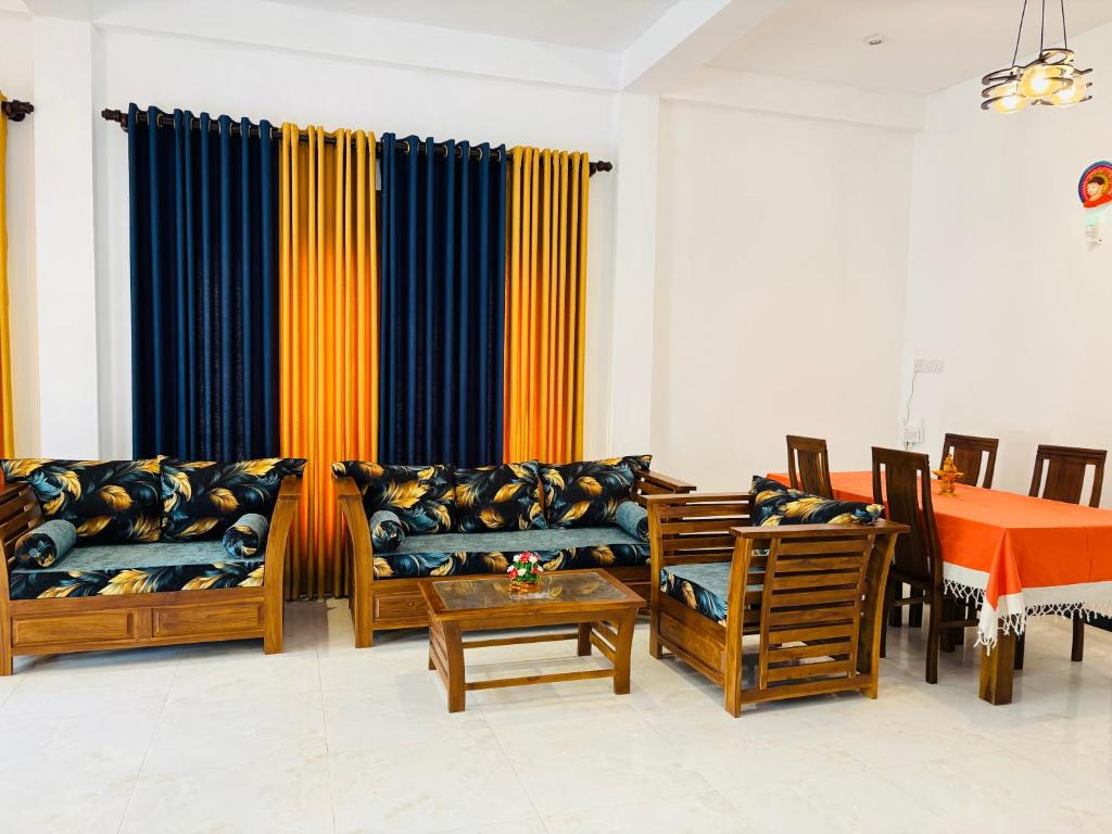 Posezení v ubytování Eagle Wings Mirissa