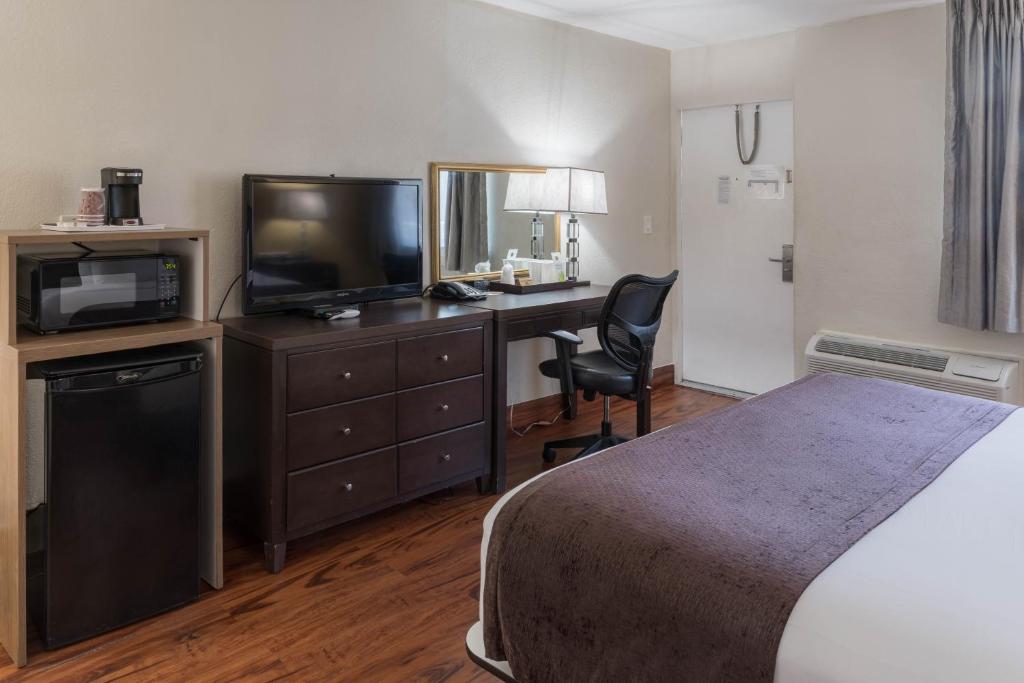 Ocean Reef Hotel - Una Cama King