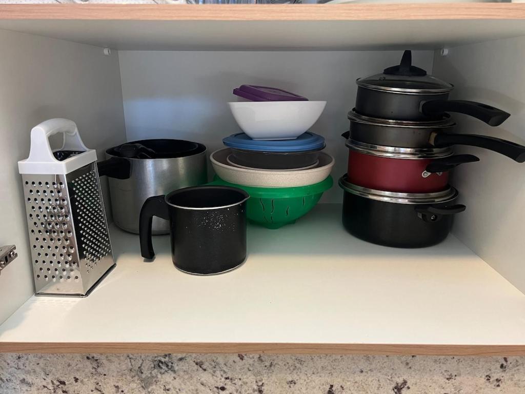 Η κουζίνα ή μικρή κουζίνα στο IR 02 · Próximo ao hospital Hans Dieter / Térreo