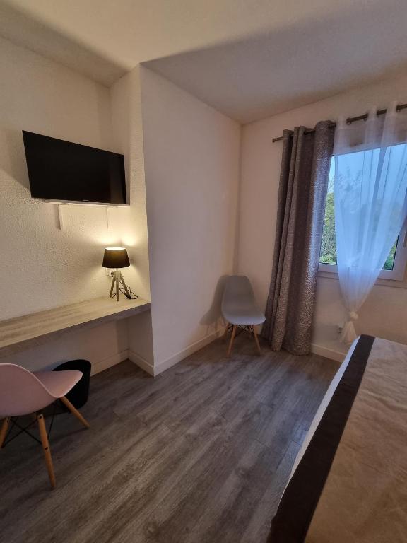 Amadour Hôtel - غرفة ثلاثية