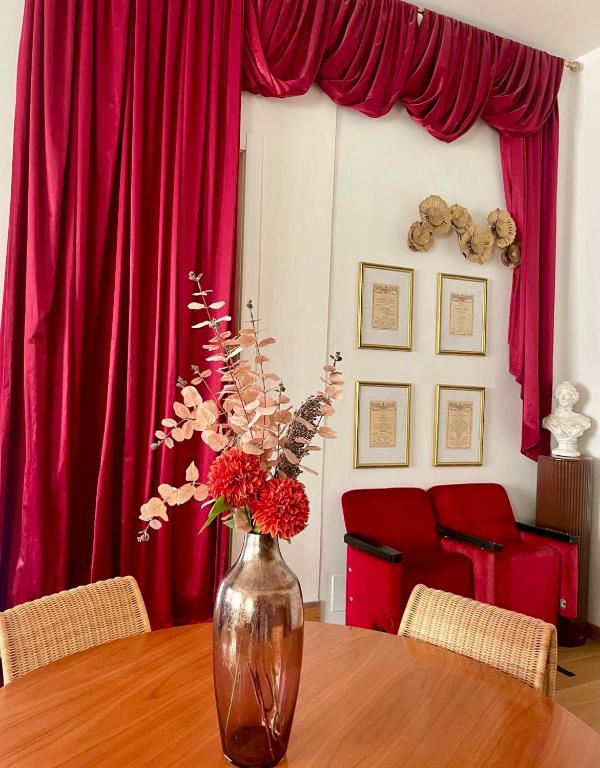 INTOMILAN I Design Apartment Galleria Del Corso