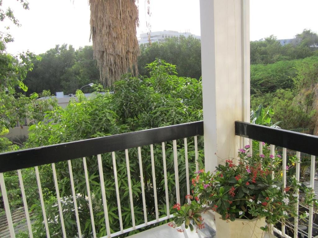 Zahrada ubytování Qurum Beach Hotel