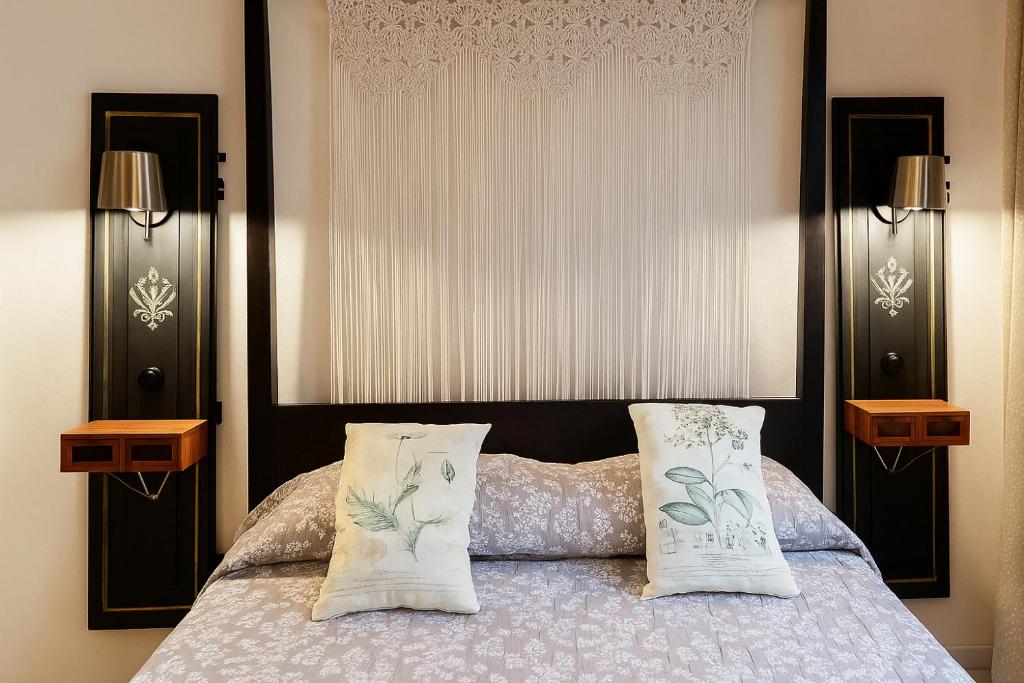 Postel nebo postele na pokoji v ubytování Antica Residenza del Corso Viterbo appartamento Vittorio Emanuele - centro storico