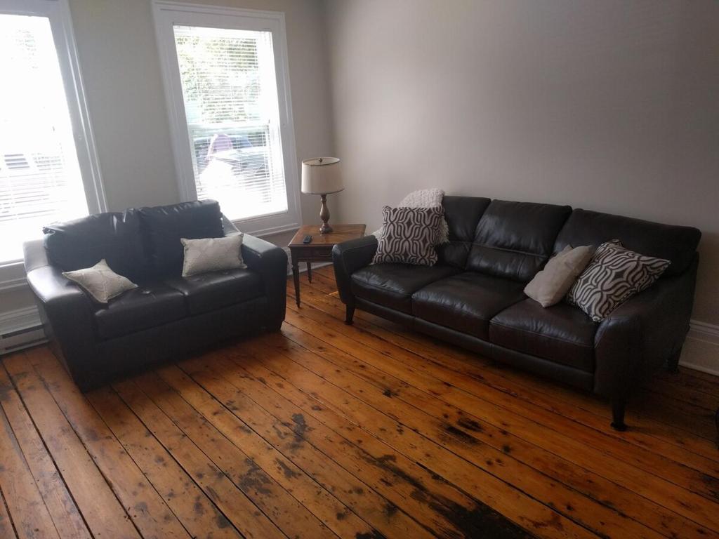 Χώρος καθιστικού στο Townhouse 3 at Historic Bauer Terrace