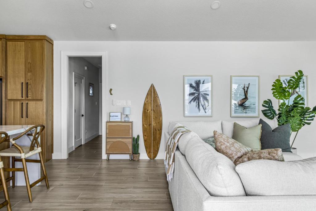 Posezení v ubytování Near Beach Tiki Bar Swings Beautiful Design