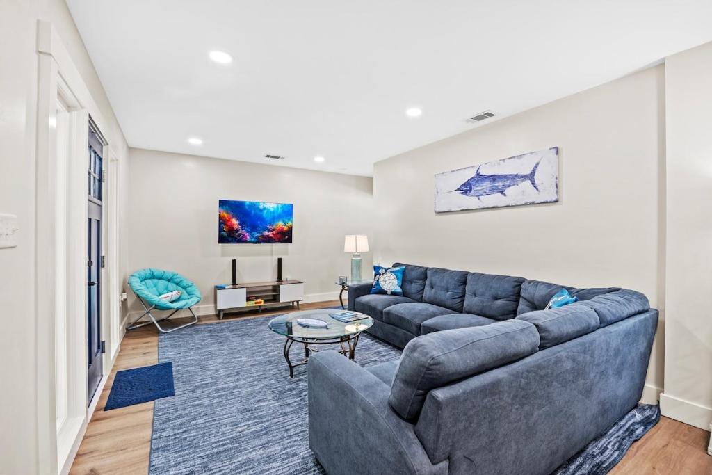 O zonă de relaxare la Cozy Coastal Cottage