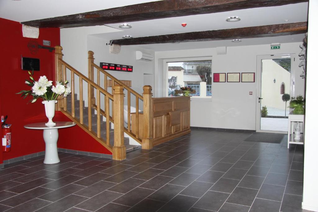 Fotografie z fotogalerie ubytování Hôtel Burgevin v destinaci Sully-sur-Loire