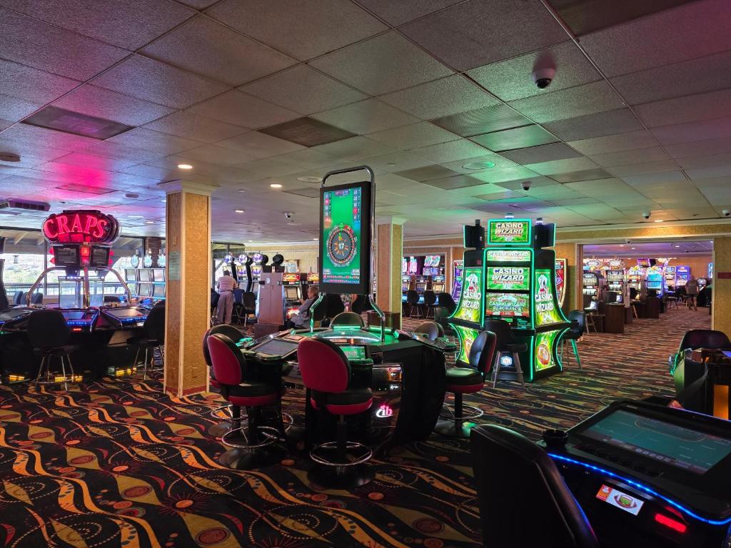 The New Pioneer, Laughlin (updated prices 2026), image size:1024x768