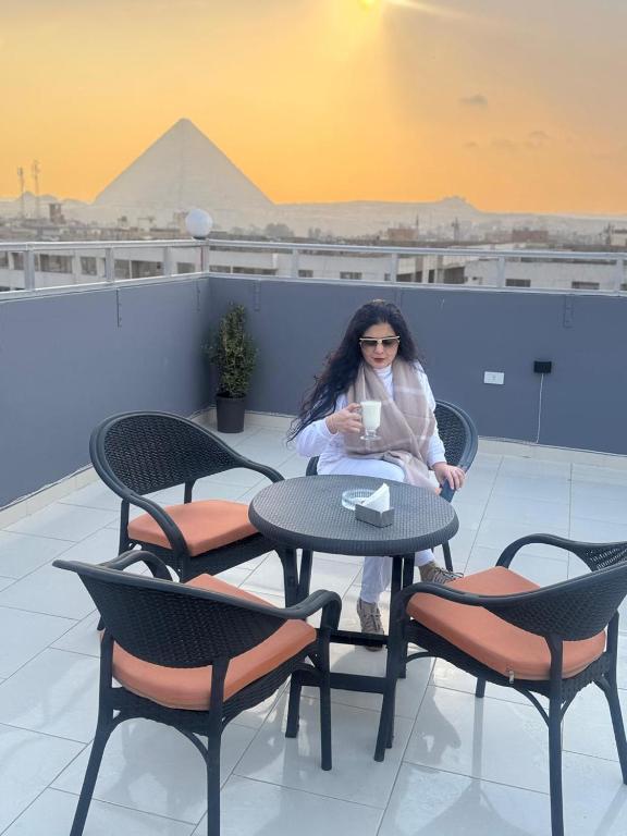 Phoenix Pyramids View Inn 2