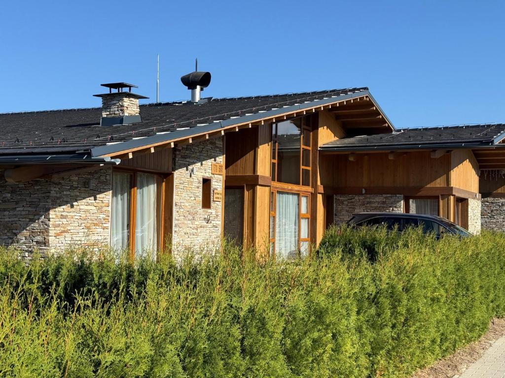 Το κτήριο όπου στεγάζεται  η βίλα