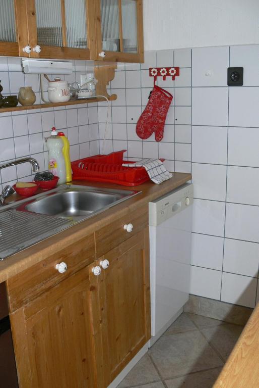 Kuchyň nebo kuchyňský kout v ubytování Falusi Vendégház