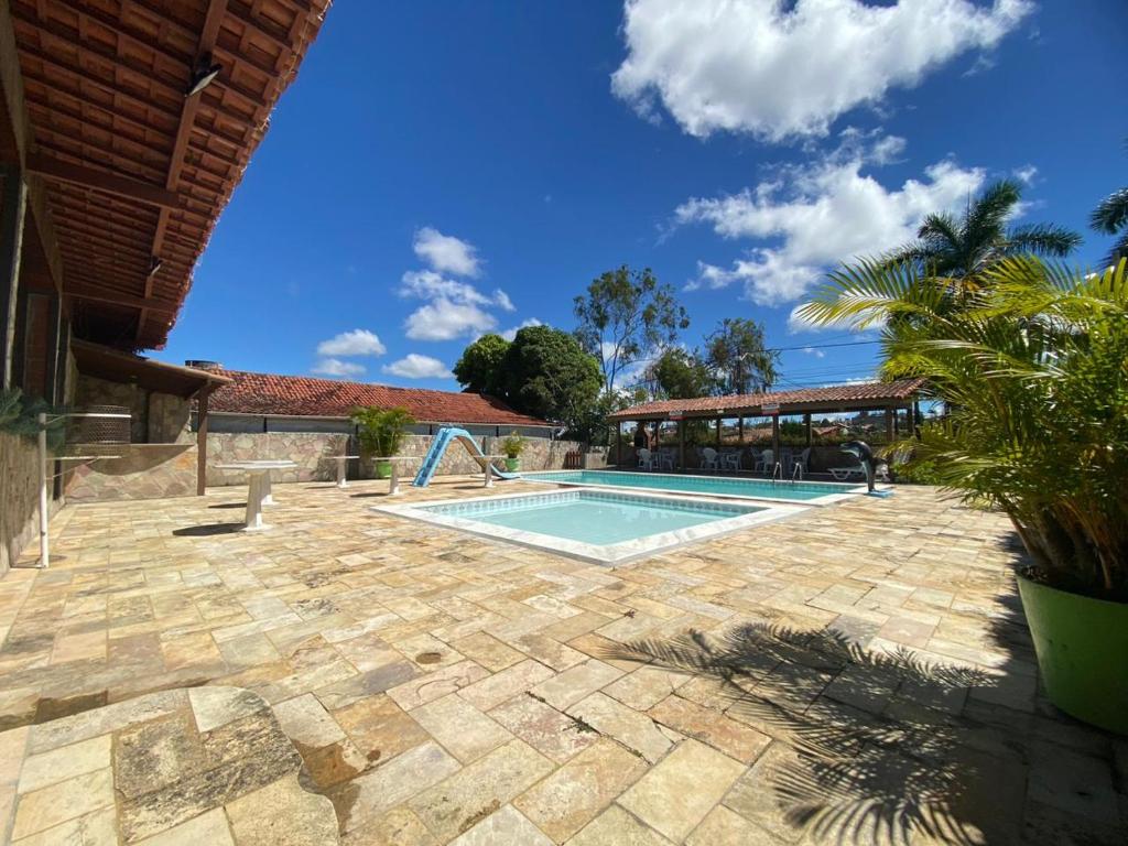 Πισίνα στο ή κοντά στο Casa no Privê Village Eldorado em Gravatá