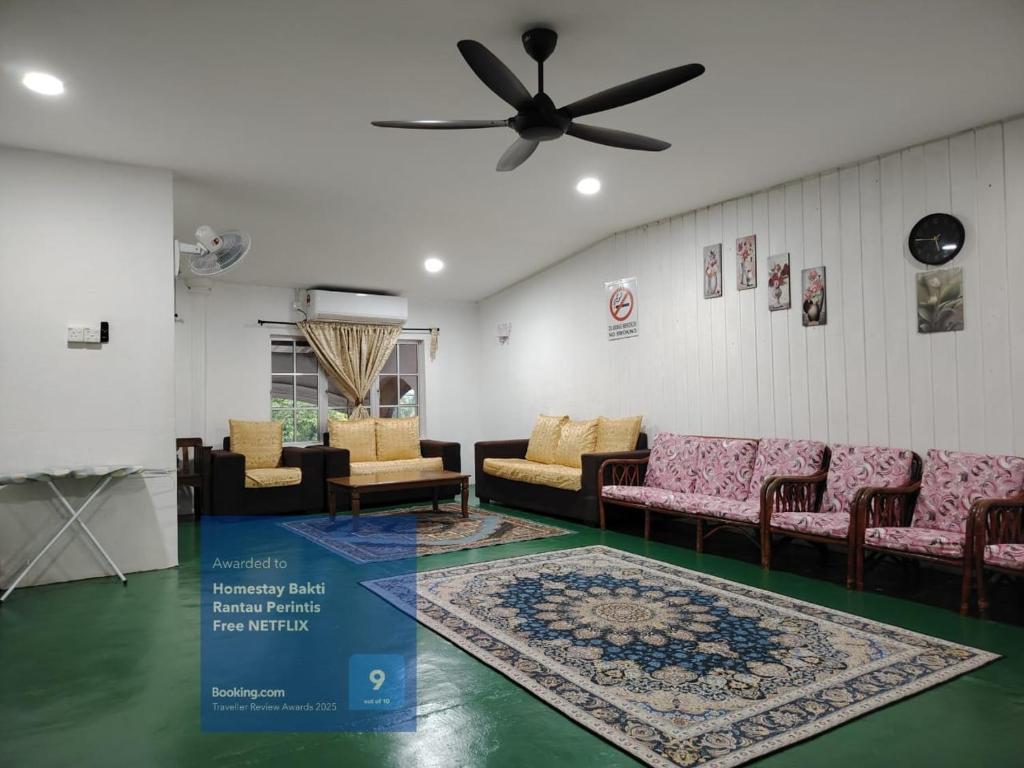 Posezení v ubytování Homestay Bakti