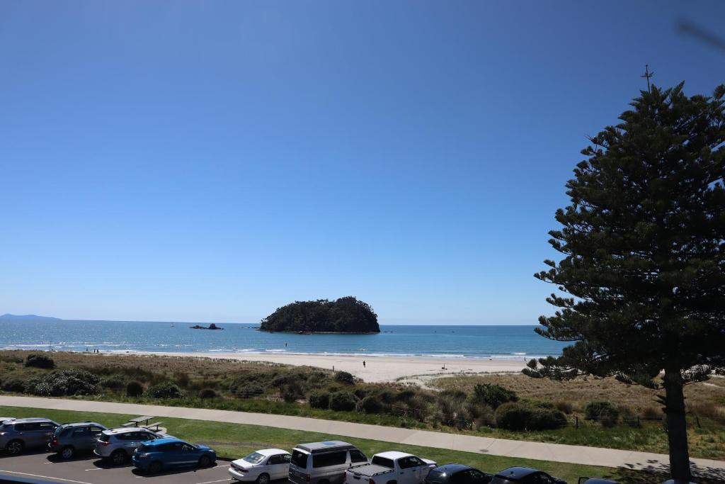 
Two-Bedroom Apartment with Ocean View
