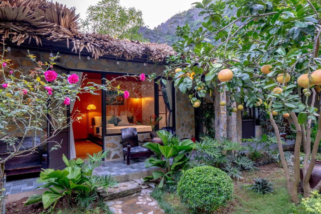 Cozy Beer Garden Homestay - 9