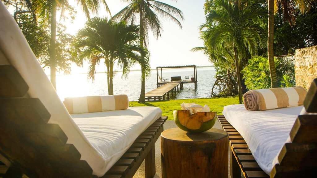 7br-beautiful-waterfront-villa-perfect-getaway-calderitas-updated