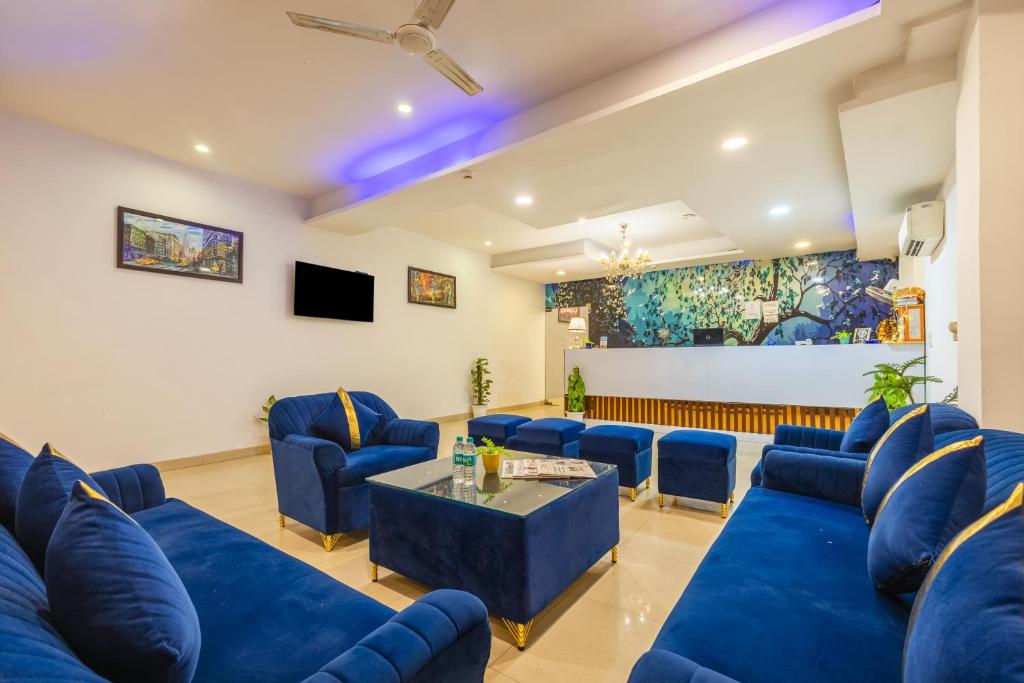 Hotel Kiara Grand - Near TERMINAL 3 Delhi Airport With Free Airport Pickup photo