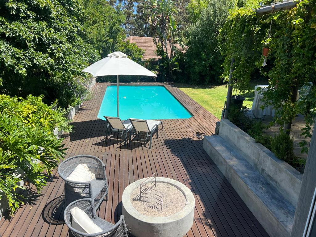 Swimmingpoolen hos eller tæt på Modern Sea View Home