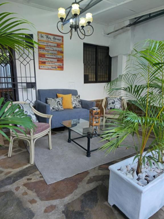 Posezení v ubytování 2BDR Villa in Nyali