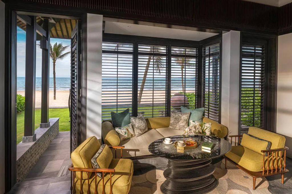 Beachfront One Bedroom Villa