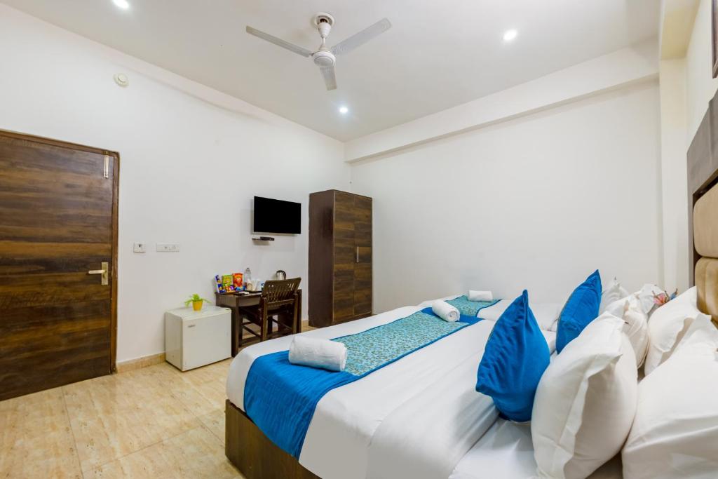 Hotel Kiara Grand - Near TERMINAL 3 Delhi Airport With Free Airport Pickup photo