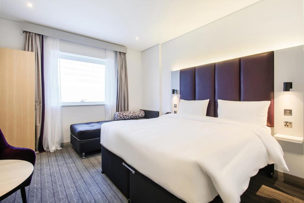 تصویر اتاق‌های Premier Inn Dubai International Airport - An Emirates Group Company - تصویر ۲