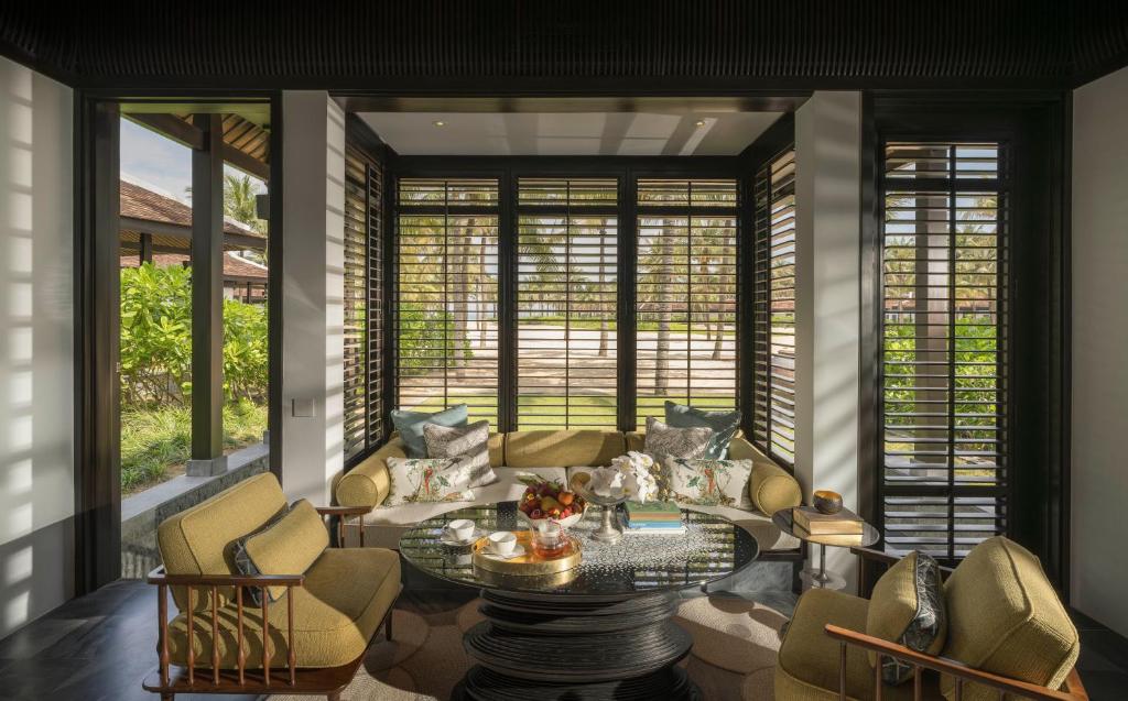 One Bedroom Villa - Room Rate inclusive of breakfast for 2 adults