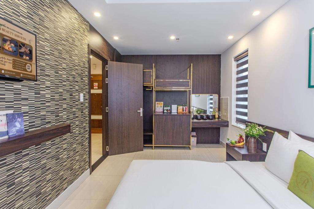 Richico Apartments And Hotel - 