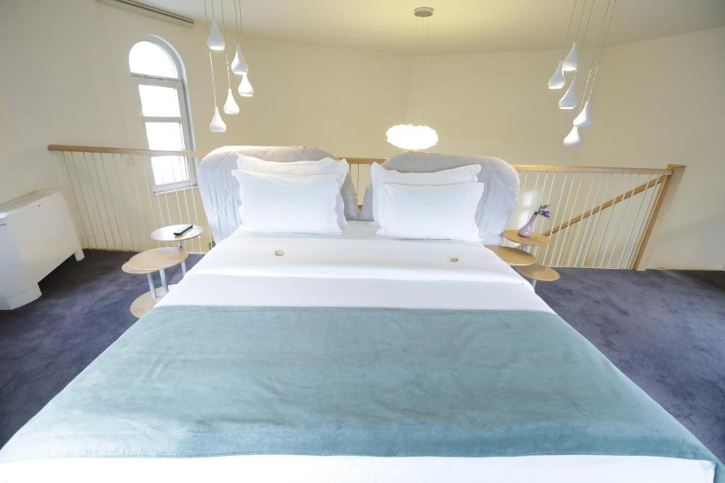 
Premium Duplex Suite
