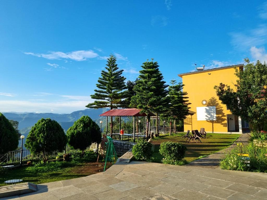 Příroda nedaleko rezortu