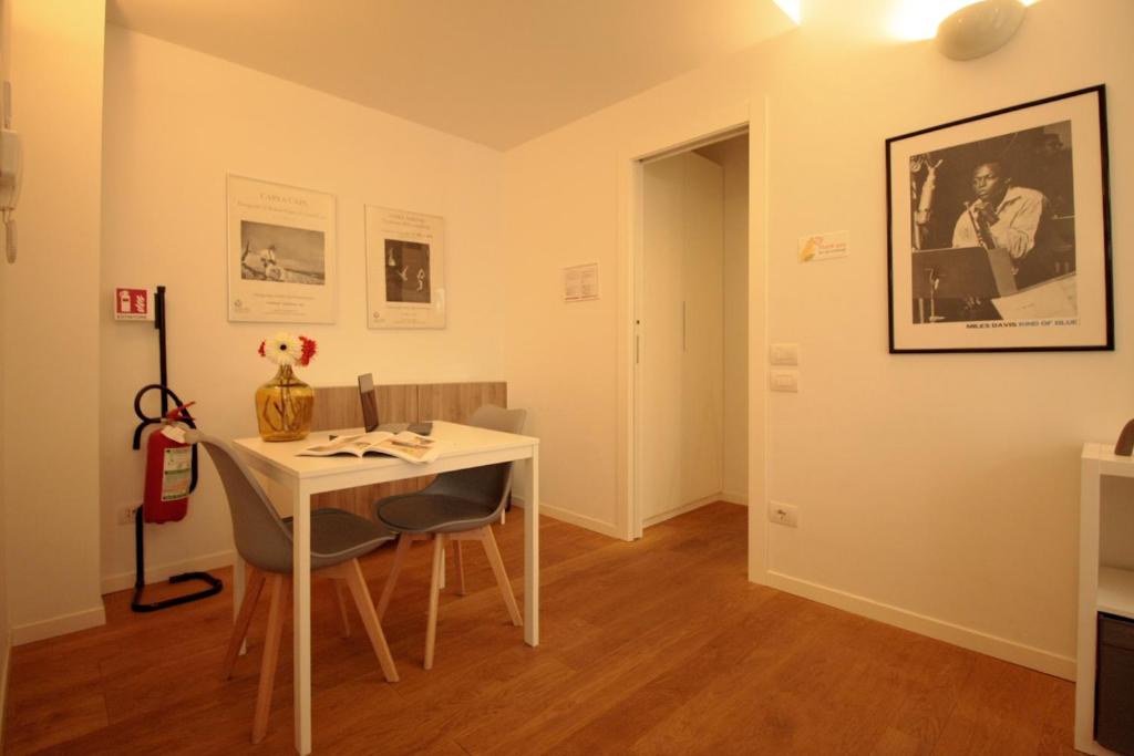Italianway Easy - Caterina da Forlì 6