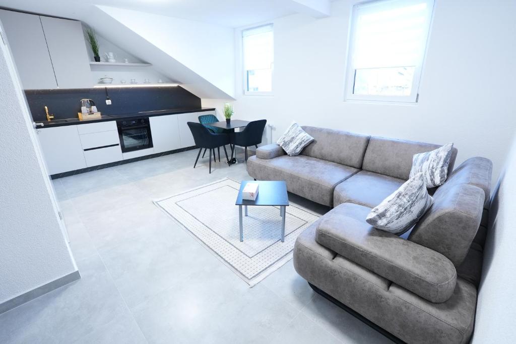 Η κουζίνα ή μικρή κουζίνα στο Wohnung IB - Gemütliches Designer-Apartment