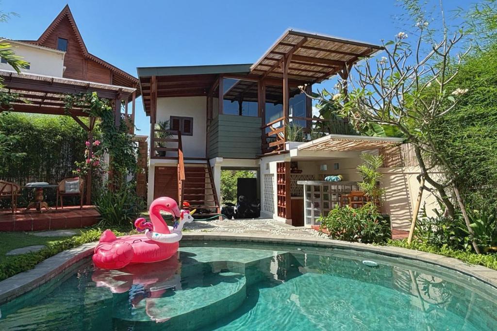 Πισίνα στο ή κοντά στο Umah Dedari